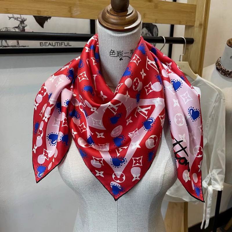 LV silk scarf 90X90cm E18 (2)